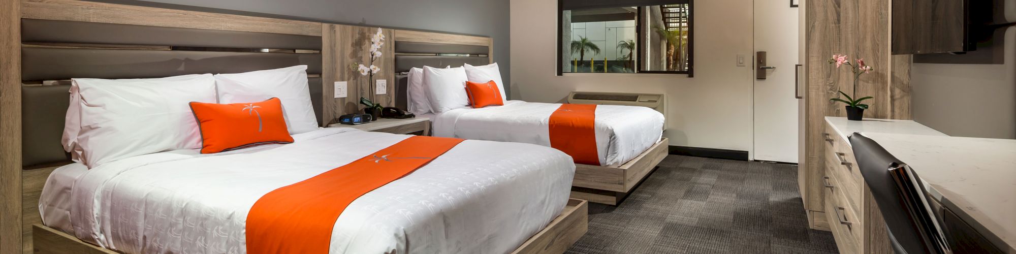 Canoga Hotel