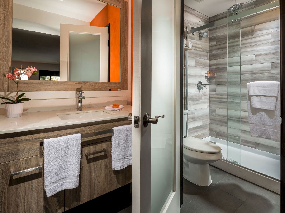 Canoga Hotel
