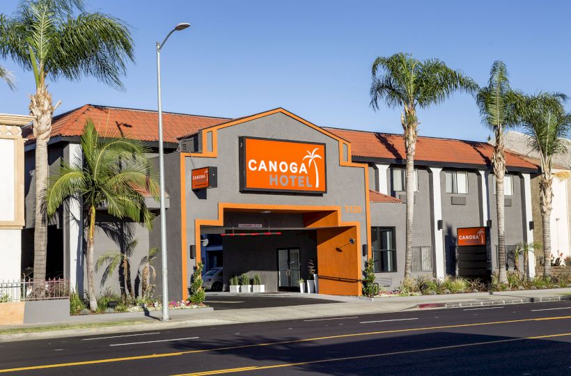 Canoga Hotel