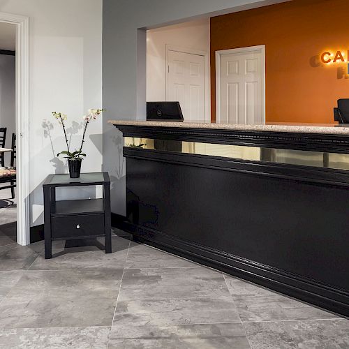 Canoga Hotel