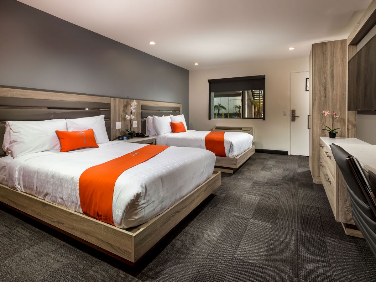 Canoga Hotel
